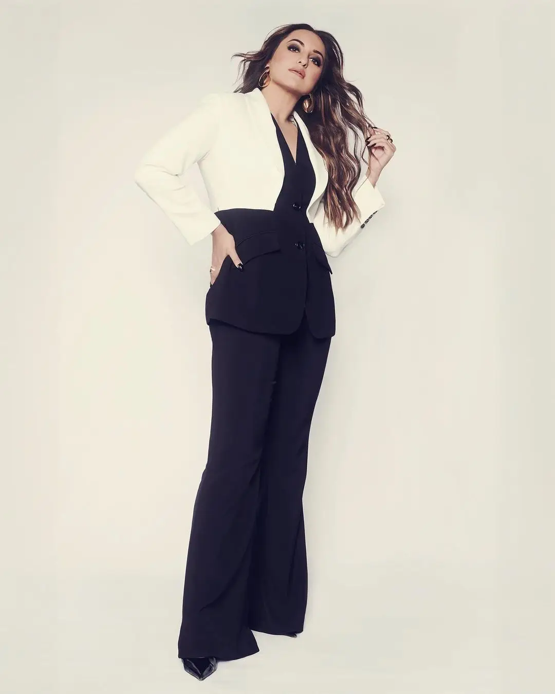 Sonakshi Sinha Wearing Beautiful White Coat Black Pant